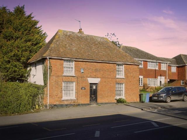 House for sale in Oad Street, Kent