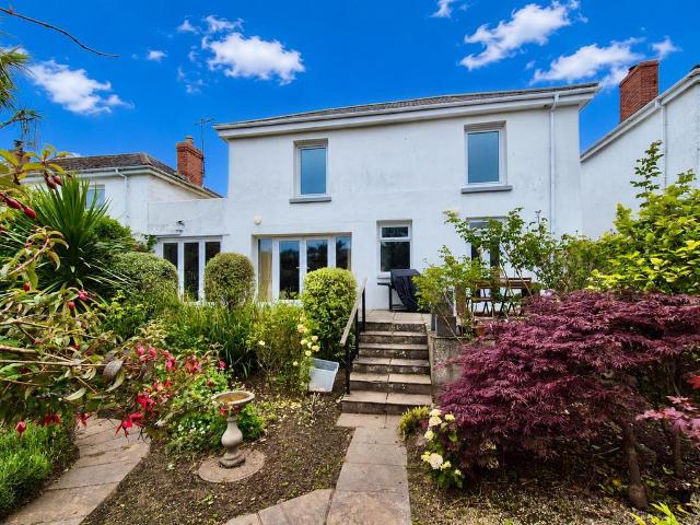 House for sale in Porthleven, Cornwall