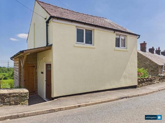 House for sale in Bwlchgwyn, Wales