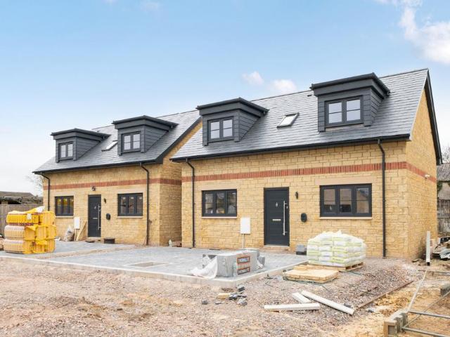 House for sale in Black Bourton, Oxfordshire