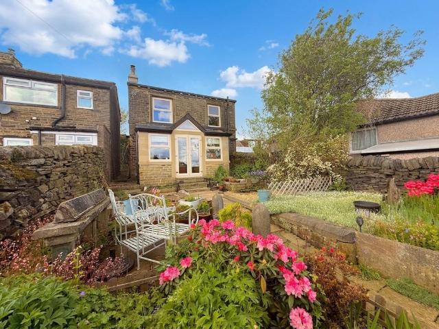 House for sale in Mount Tabor, West Yorkshire