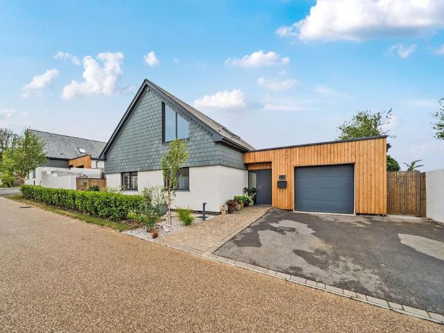 House for sale in Feock, Carnon Downs