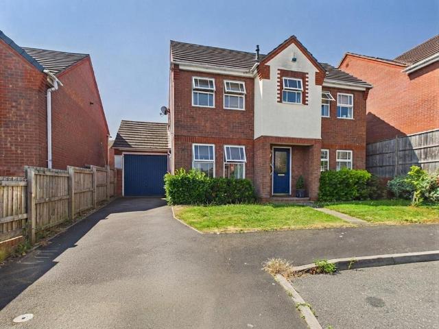 House for sale in Kettlebrook, Staffordshire