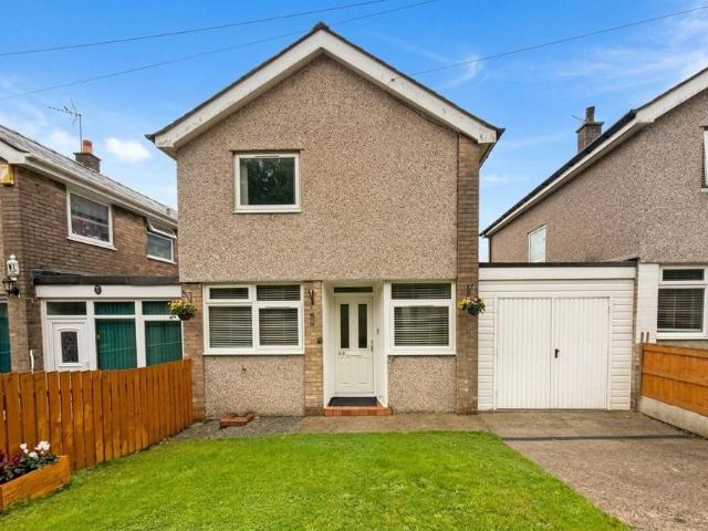 House for sale in Maesgeirchen, Bangor