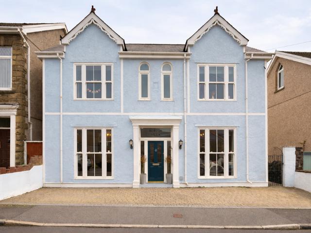 House for sale in Gadlys, Aberdare