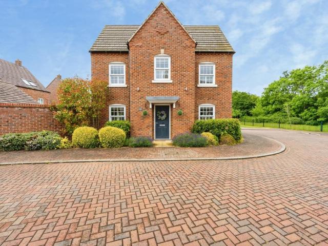 House for sale in Bedford