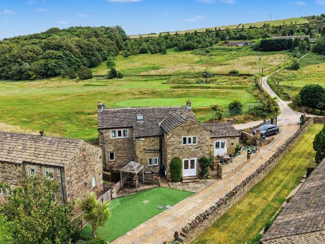 House for sale in Nettleton Hill, Outlane