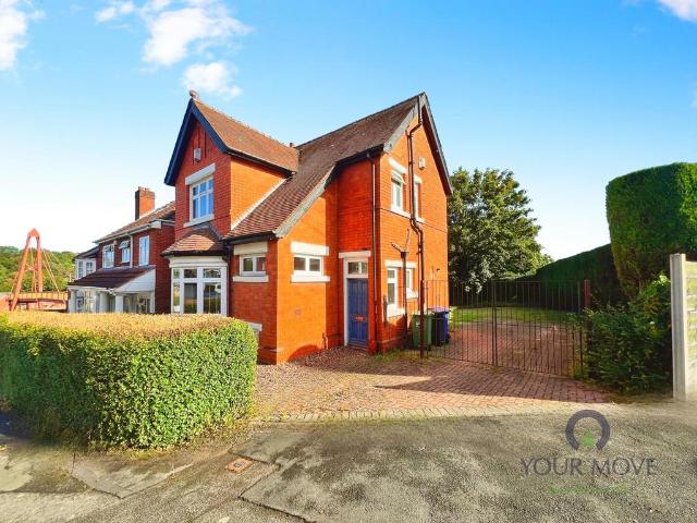 House for sale in Dixons Green, West Midlands