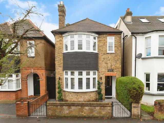 House for sale in Gidea Park, Greater London