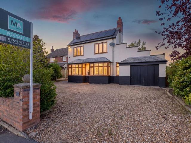 House for sale in Appleton, Stretton