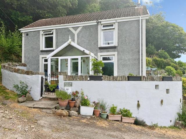 House for sale in Baglan