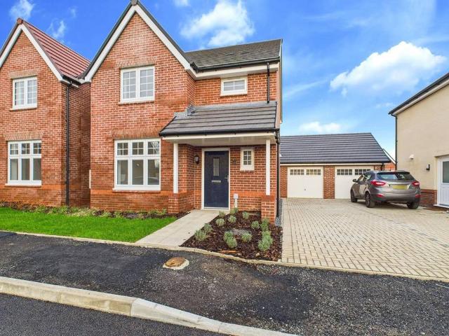 House for sale in Llangain, Wales