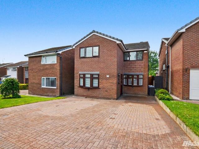 House for sale in Beechwood, Halton