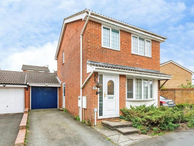 House for sale in Glenvale Park, Wellingborough