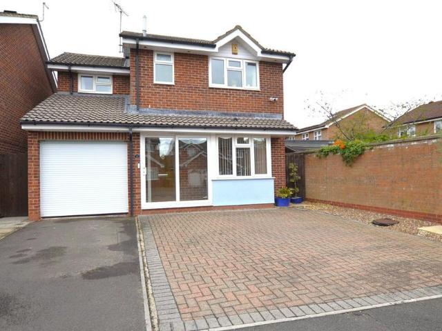 House for sale in Gloucester, Gloucestershire