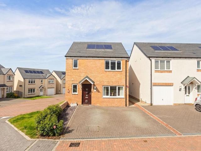 House for sale in West Calder, Scotland
