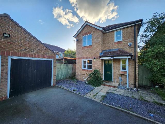 House for sale in Enfield Island Village, Greater London