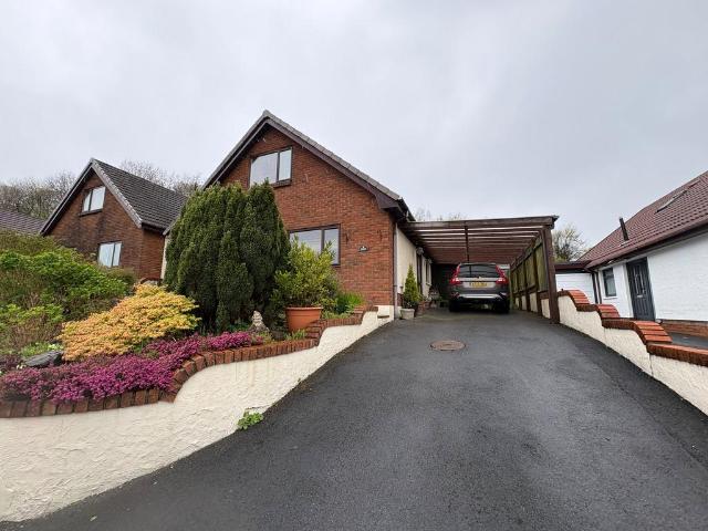 House for sale in Gorslas, Wales