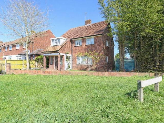 House for sale in Chipping Hill, Essex