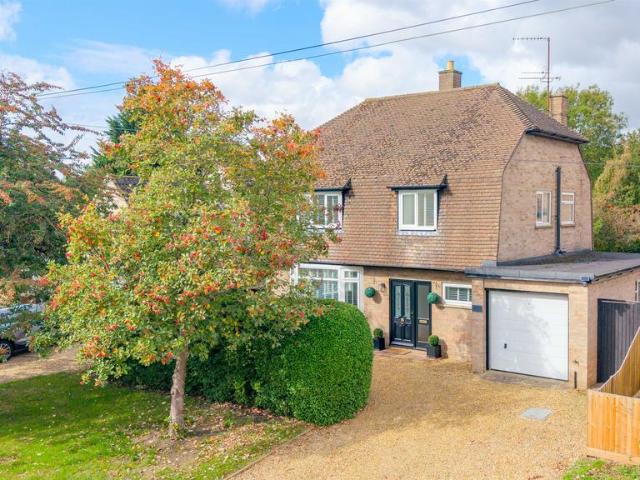 House for sale in Ortongate Centre, Peterborough