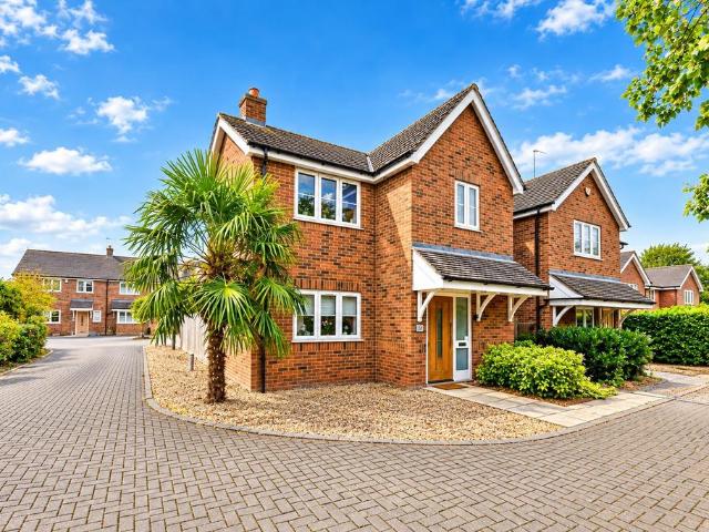 House for sale in Shephall