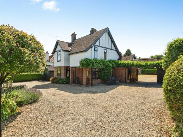 House for sale in Crostwick, Norfolk