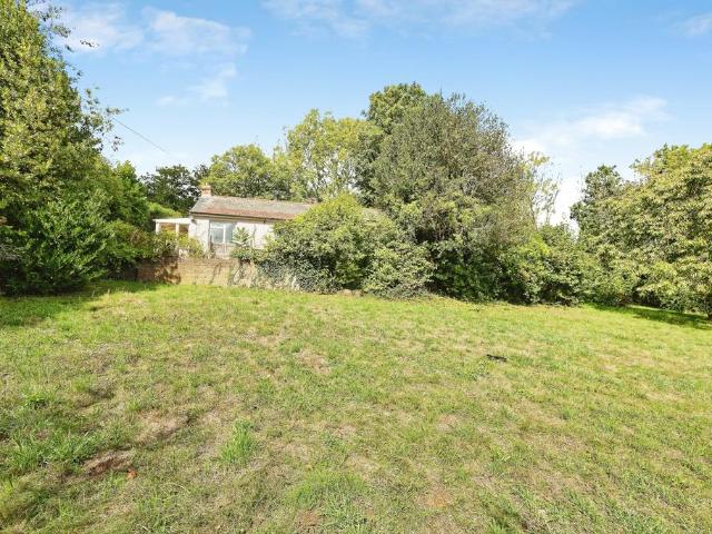 House for sale in River, Ash