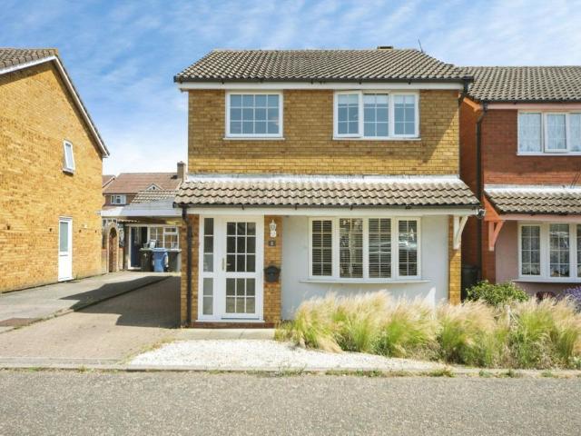 House for sale in Chelmondiston, Suffolk