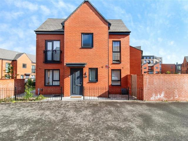 House for sale in Black Friars, Old Wharf
