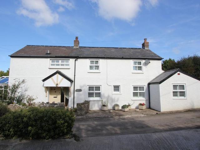 House for sale in Llan-Maes, Wales