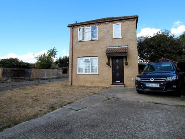 House for sale in Frinton and Walton, Dale Hill