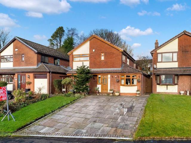 House for sale in Dimple, Lee Bank