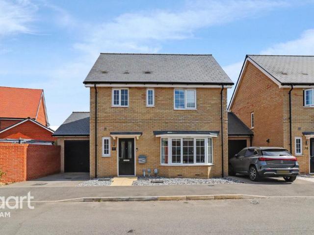 House for sale in Chipping Hill, Essex