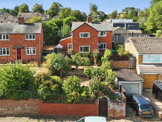 House for sale in Ravensthorpe, Northamptonshire