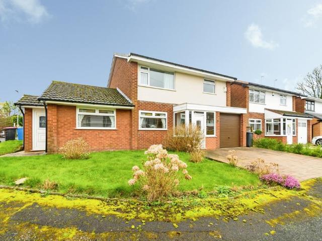 House for sale in Moorside, Salford