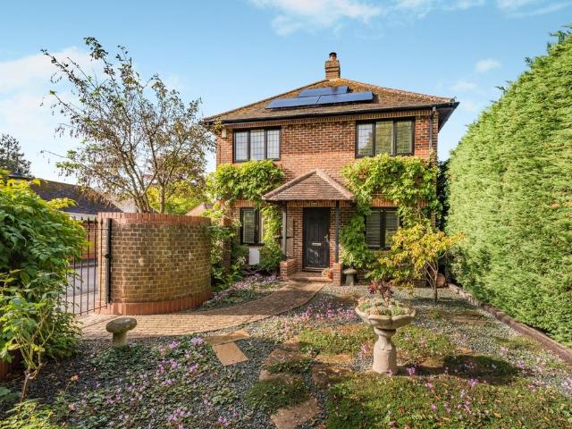 House for sale in Summersdale, Chichester