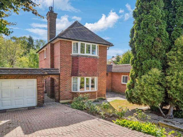 House for sale in Pinner, Greater London