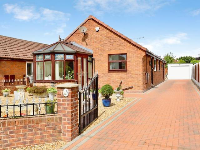 House for sale in Hatfield, South Yorkshire