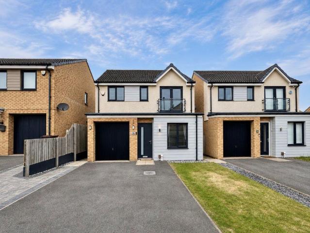 House for sale in Holystone Park, North Tyneside