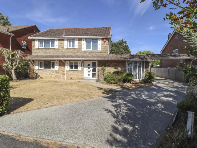 House for sale in Spring Vale, Hampshire