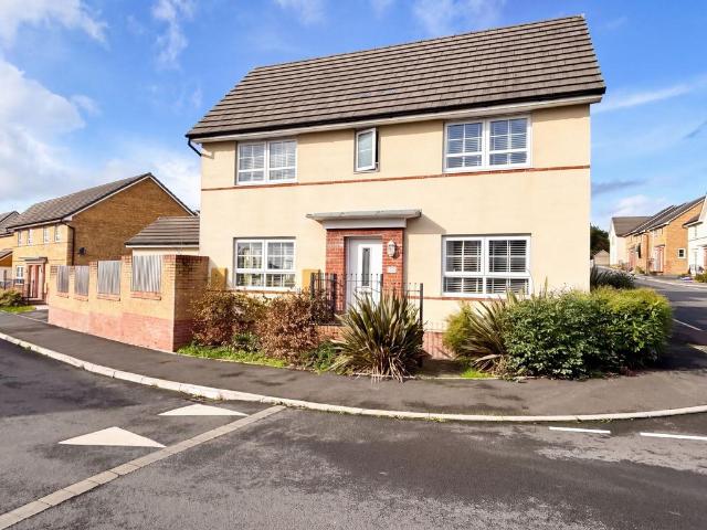 House for sale in Morgan's Meadow, Bryntirion