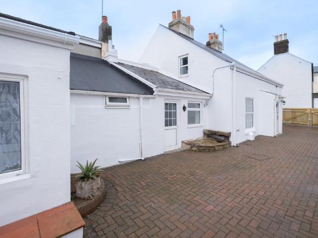 House for sale in Hornsey, Greater London