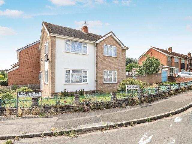 House for sale in Goldthorn Hill, West Midlands