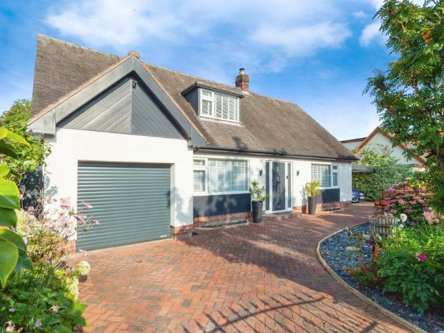 House for sale in St Asaph, Wales