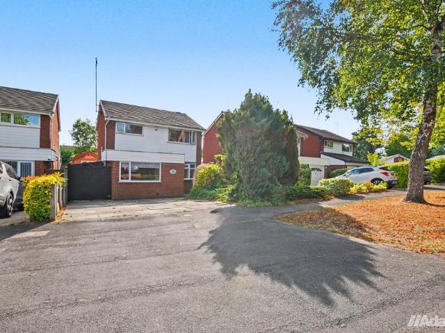 House for sale in Beechwood, Halton