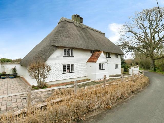 House for sale in Heathlands, East Sussex