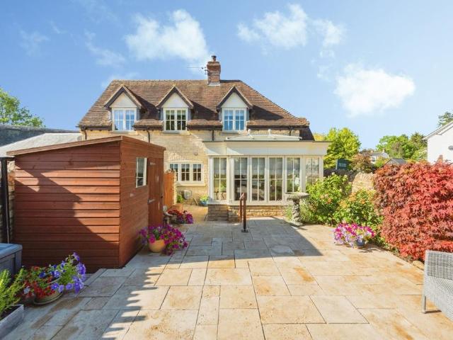 House for sale in Bedford