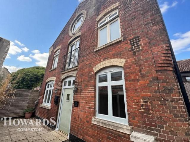 House for sale in Stokesby, Norfolk