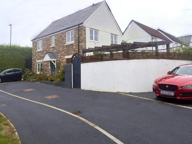 House for sale in Penwartha Coombe, Cornwall