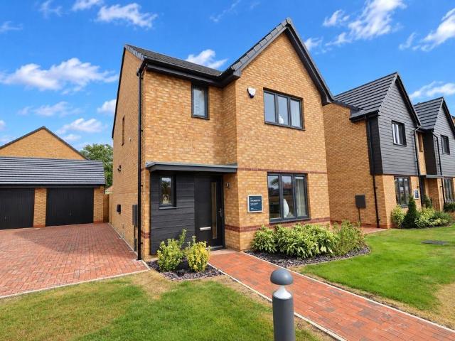 House for sale in Moulsoe